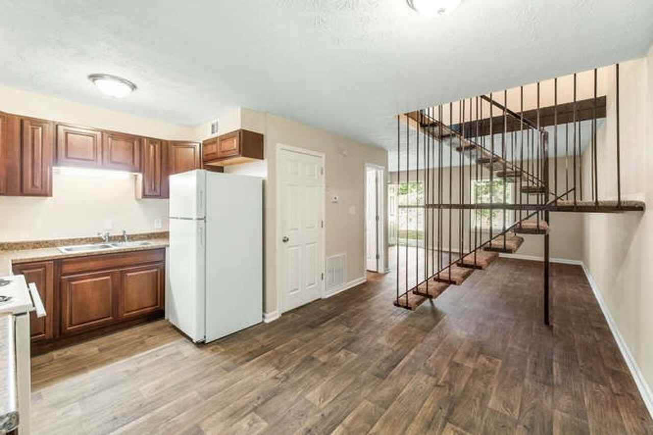 Oxford Village Townhomes - Photo 7 of 15