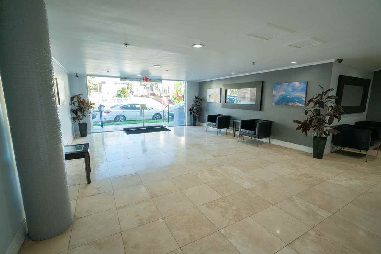 845 S. Kingsley - Photo 2 of 5