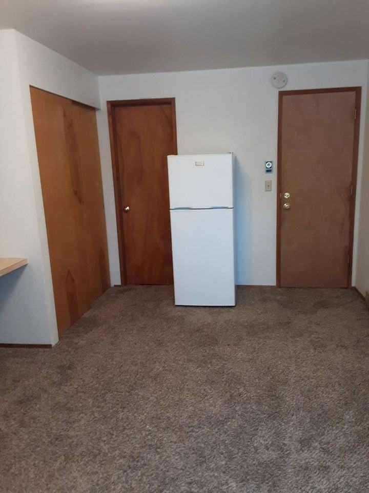 1111 23rd St - Photo 2 of 10