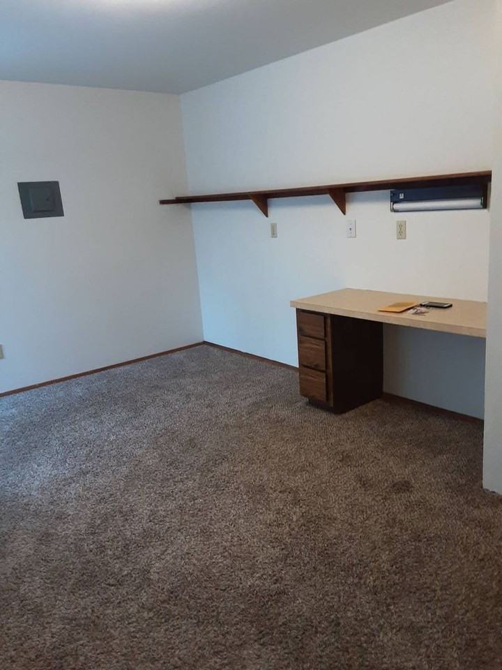 1111 23rd St - Photo 3 of 10