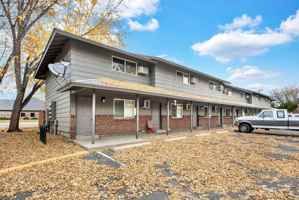 featured image of 1000 S Holly St