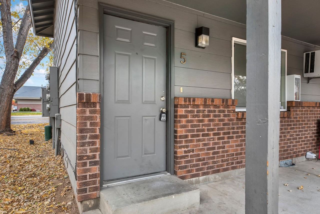 Holly Street Apartments - Photo 2 of 15