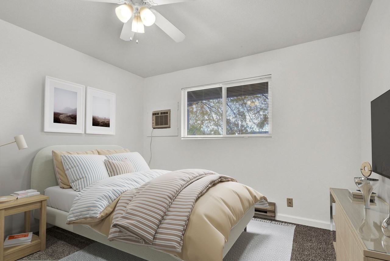 Holly Street Apartments - Photo 7 of 15