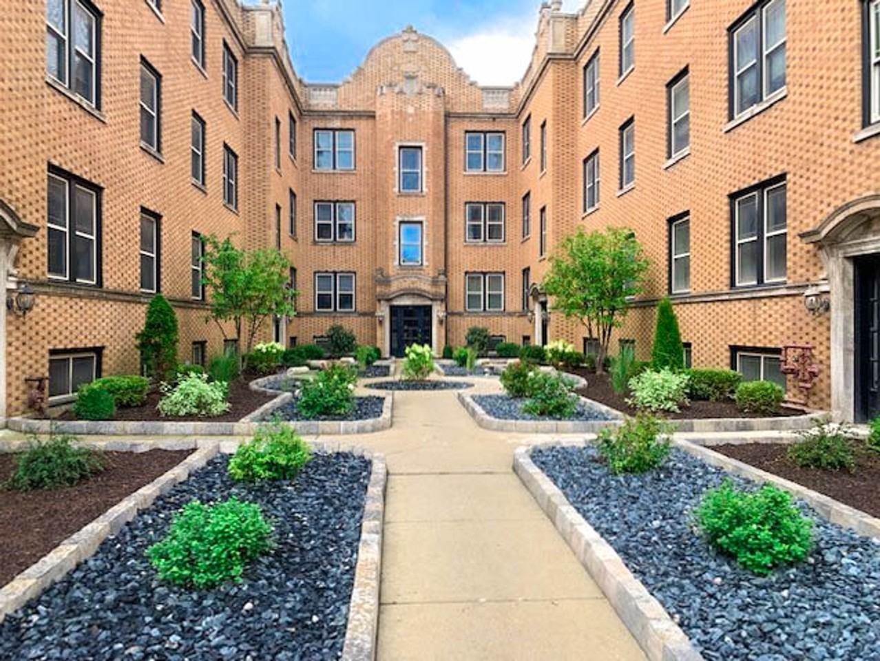 3808-16 N. Sheffield - Photo 2 of 9