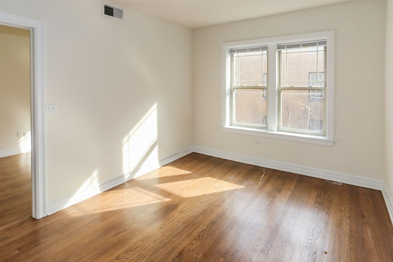 3808-16 N. Sheffield - Photo 5 of 6