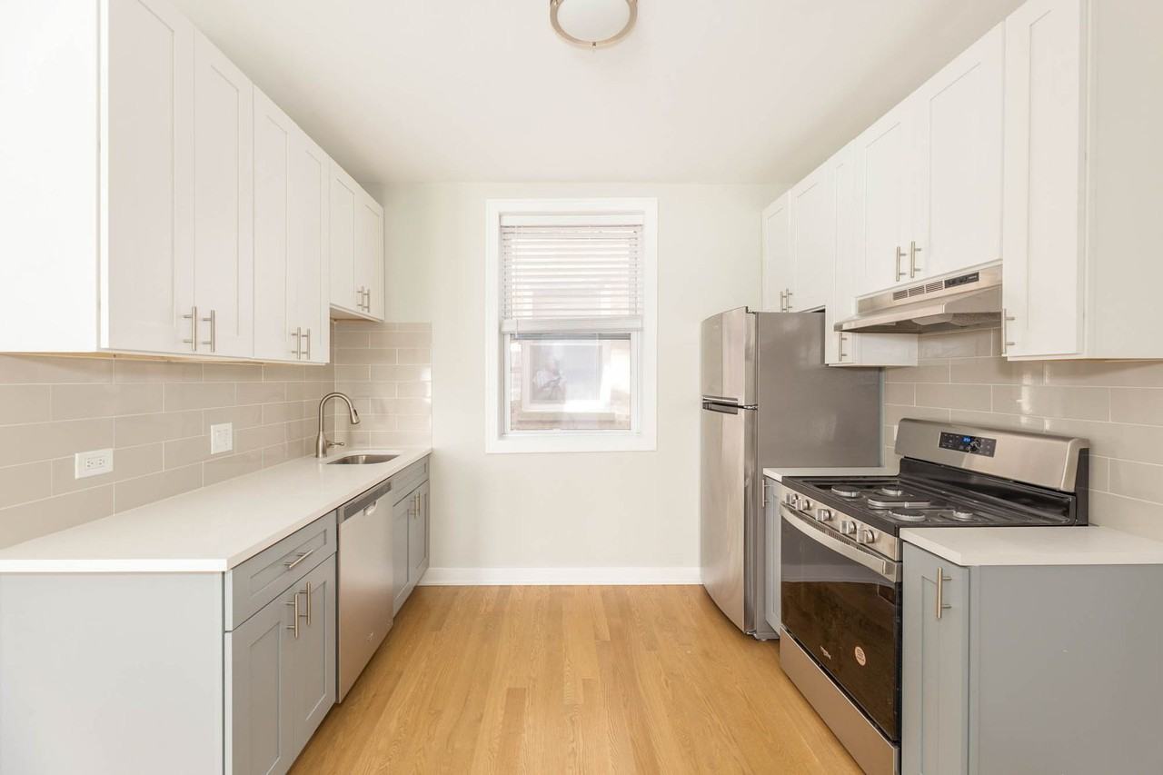 4837-43 N. Wolcott - Photo 3 of 7