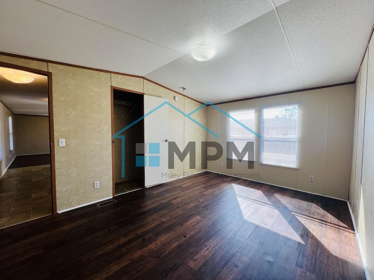 303 Bryan St #1 - Photo 3 of 11