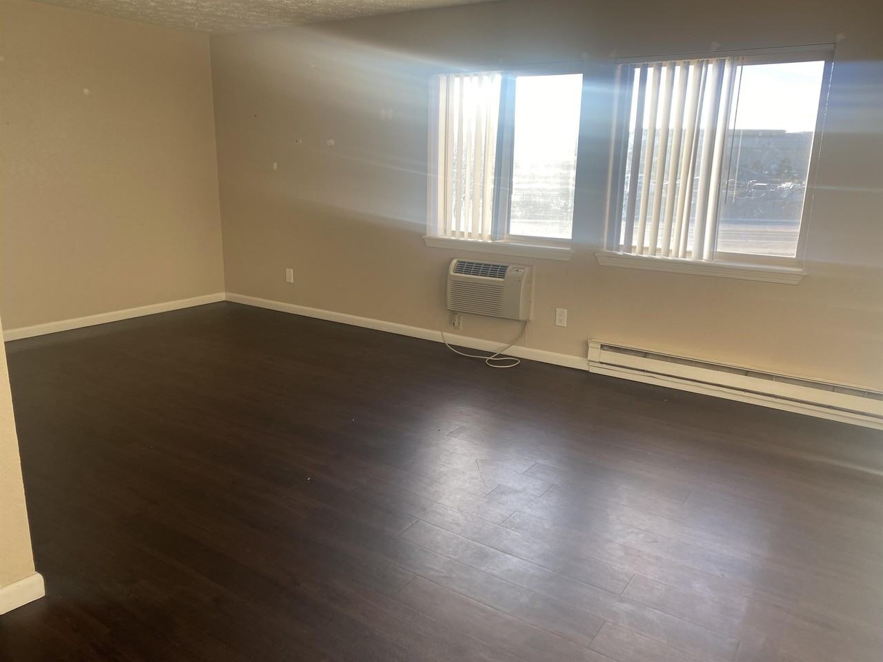 488 S Gilbert St #488D - Photo 4 of 22