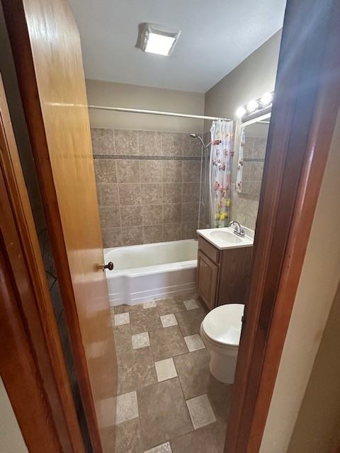 77 Faircrest Dr #1 - Photo 5 of 11