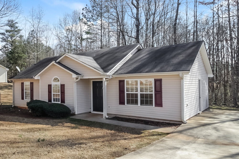 83 Wayfaring Dr - Photo 3 of 16