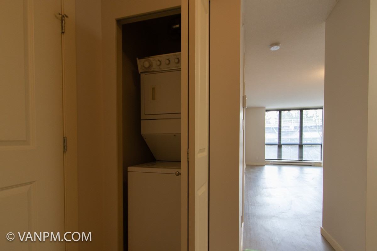 3638 Vanness Avenue #309 - Photo 3 of 15