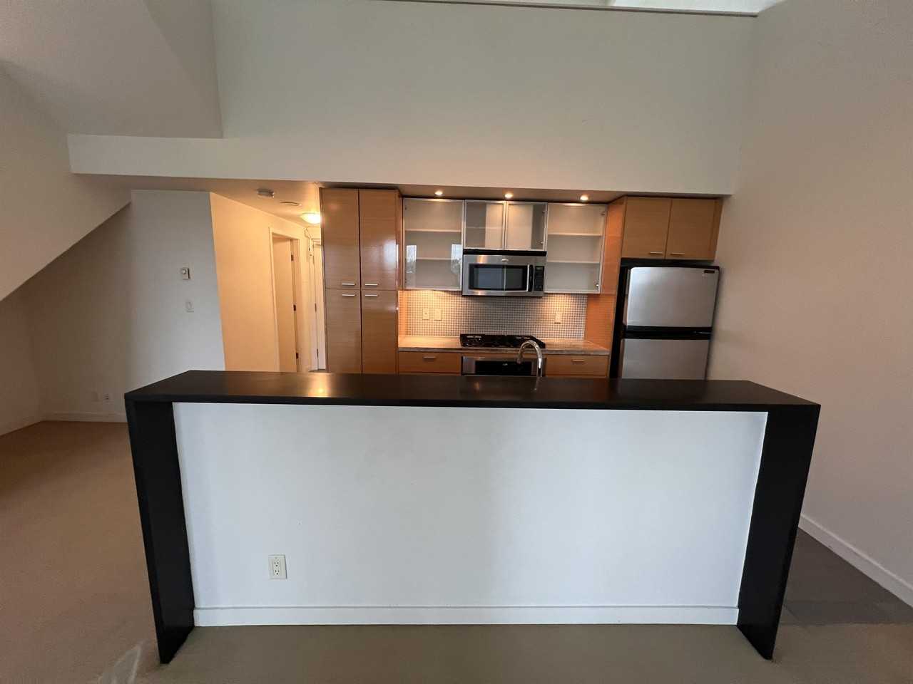 29 0603-29 Smithe Mews #0603 - Photo 3 of 18