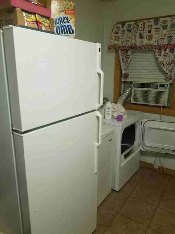4507 Wipprecht St #4 - Photo 6 of 11