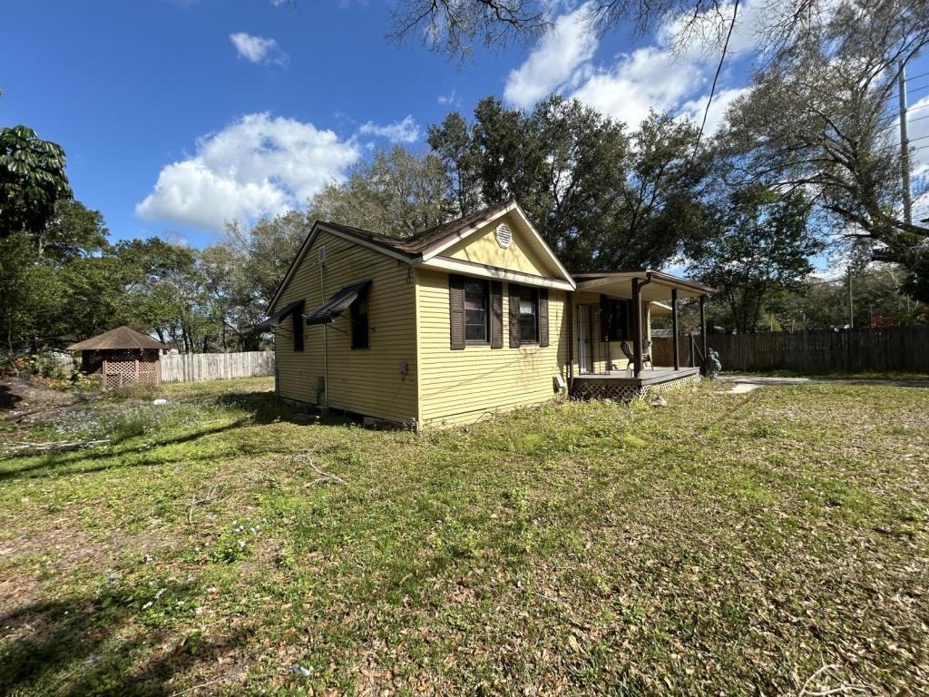 7216 Rhode Island Dr - Photo 3 of 28