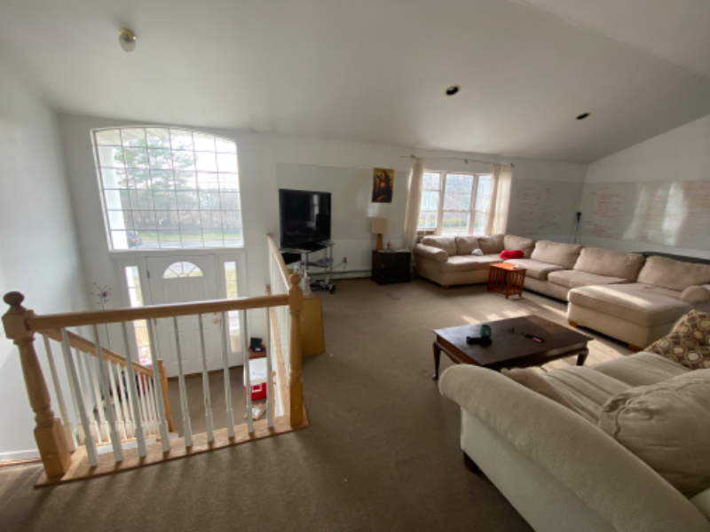 365 Old Town Rd - Photo 3 of 4