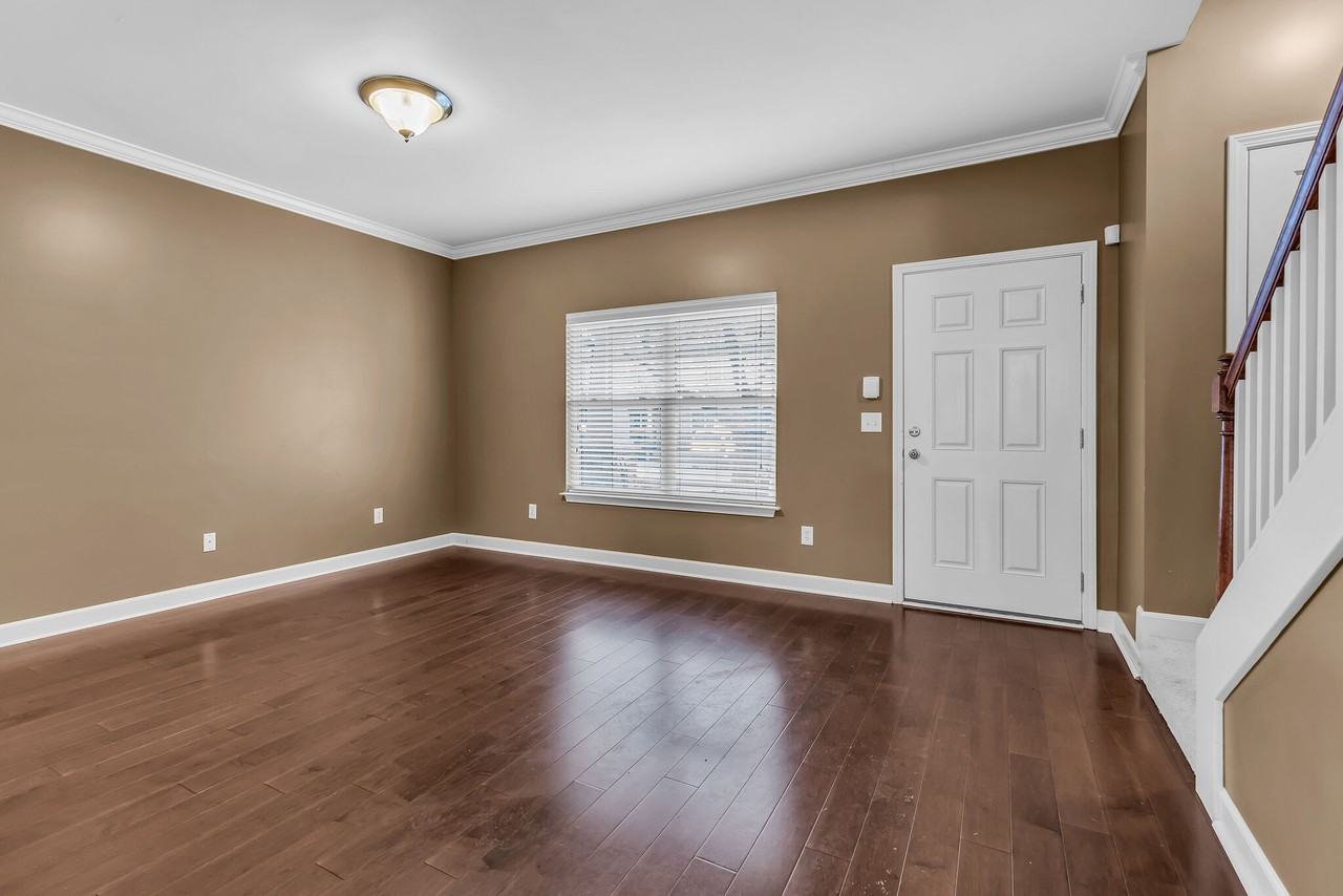 553 Rosedale Avenue - 1Unit 113 #1 - Photo 7 of 27