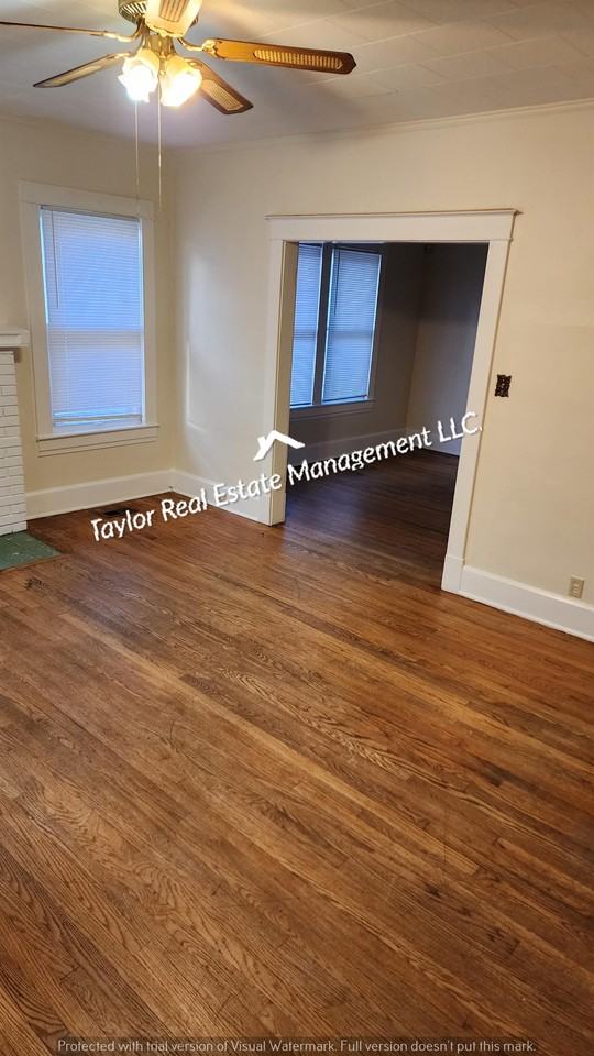 409 Howell St #1 - Photo 2 of 12