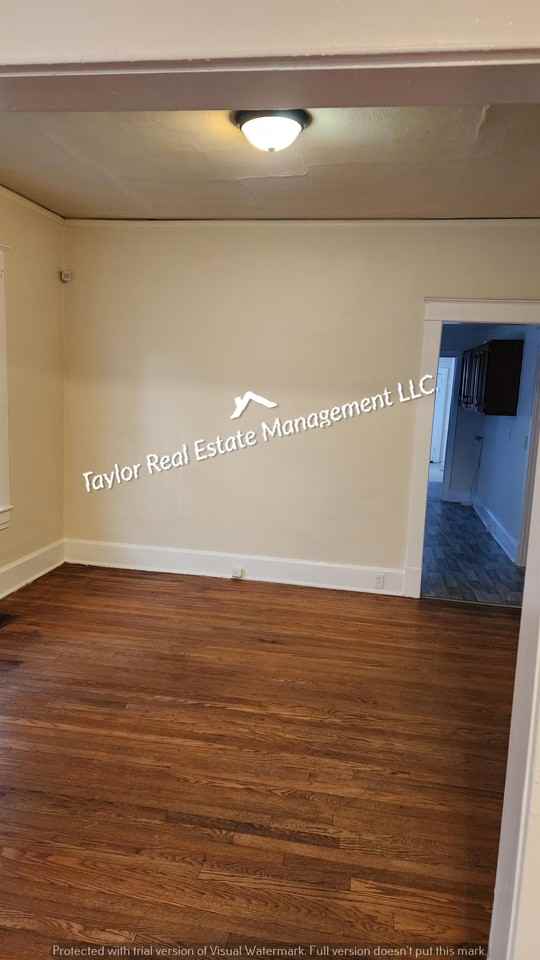 409 Howell St #1 - Photo 3 of 12