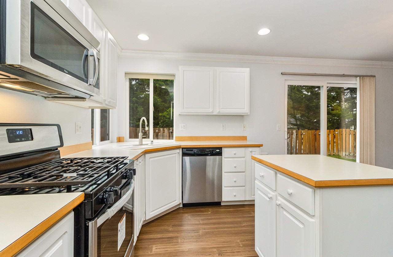 6419 129th Pl Se #1 - Photo 3 of 21