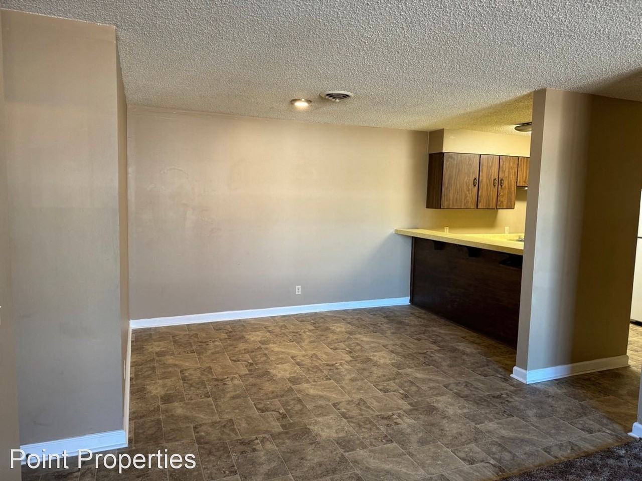 731 and 735 E Stadium Dr - Photo 3 of 18