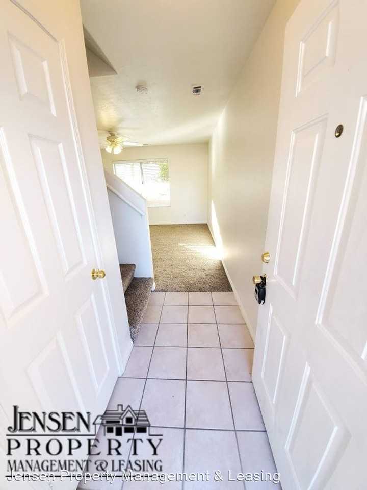 1530 West  1040 North - Photo 3 of 27