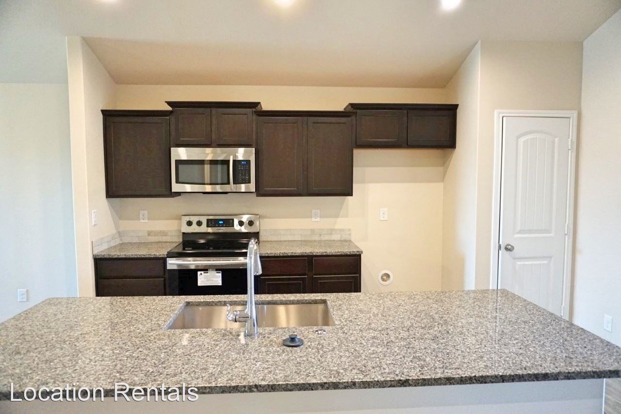 3409 Prentiss Ave - Photo 3 of 9