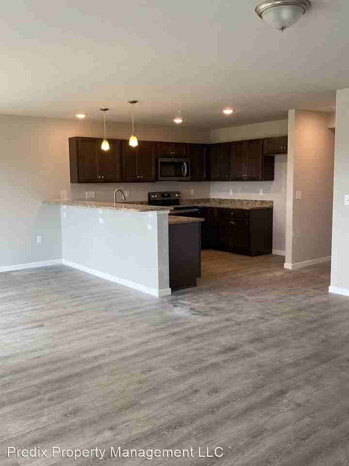 17,19,21,23,25,27 Creekside Drive - Photo 3 of 23