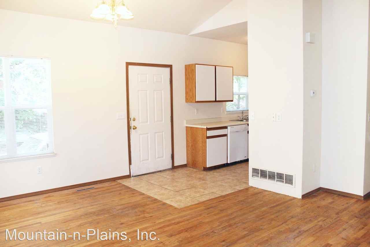 510 S. Howes Street - Photo 3 of 12