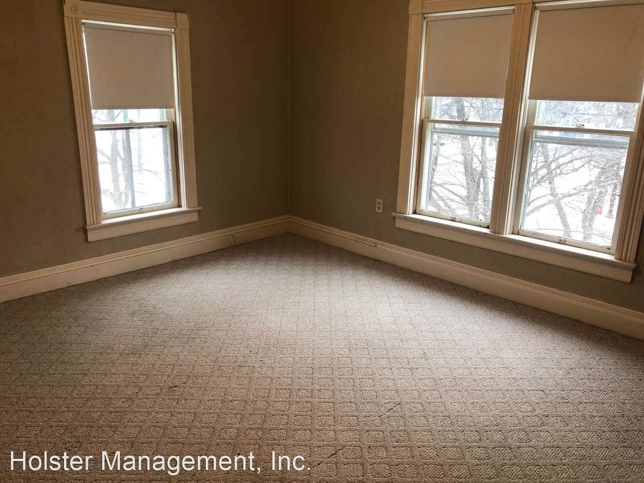 Spacious 2-bedroom Lower Apt Near Downtown - Photo 2 of 23