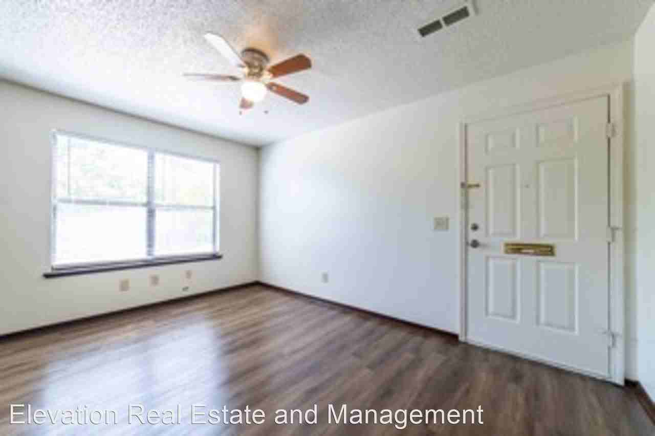 606 N Whitham Avenue - Photo 3 of 15