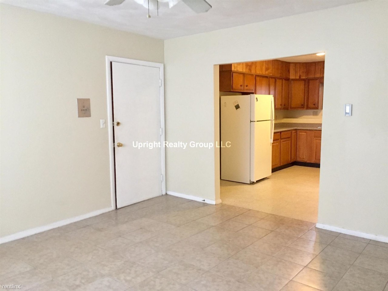 Johnson Street Apartments - Photo 2 of 11