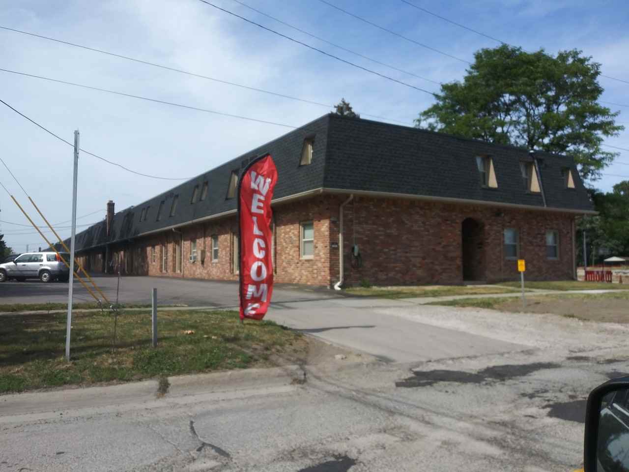 Royal Oak Estates - Photo 3 of 13