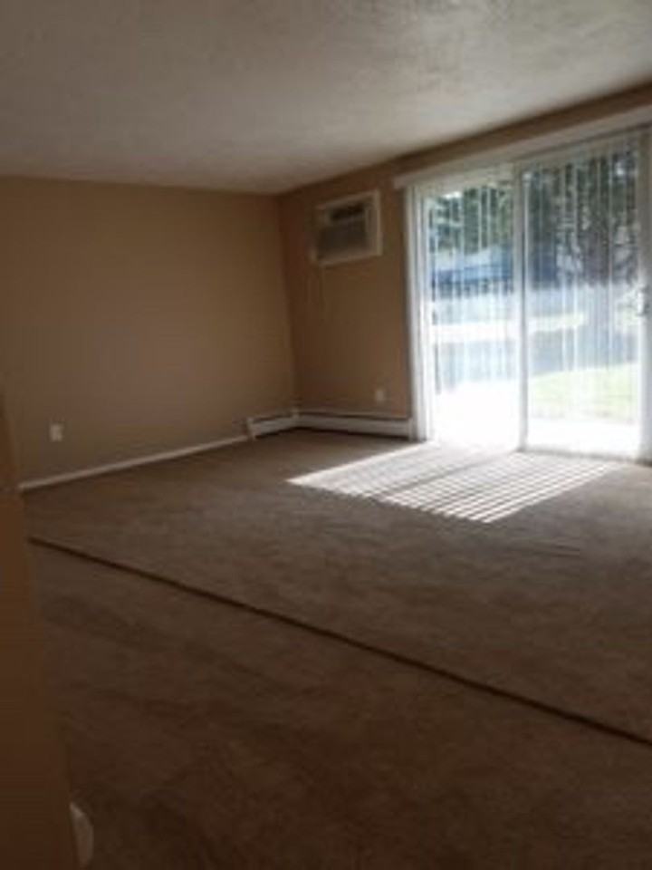 480 South St. - Photo 4 of 50