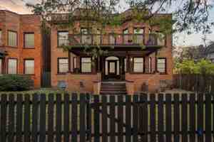 featured image of 626 E Ferry St