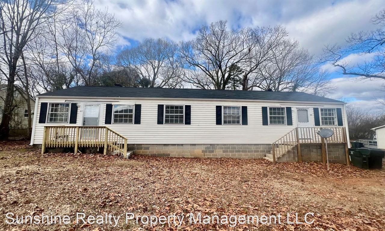 615/617 Texas Ave - Photo 2 of 6