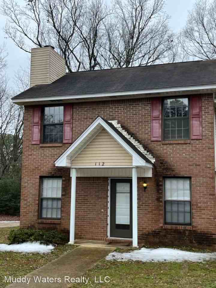 Renovated 2 Bedroom 1 Bath Duplex for Rent! - Photo 2 of 18