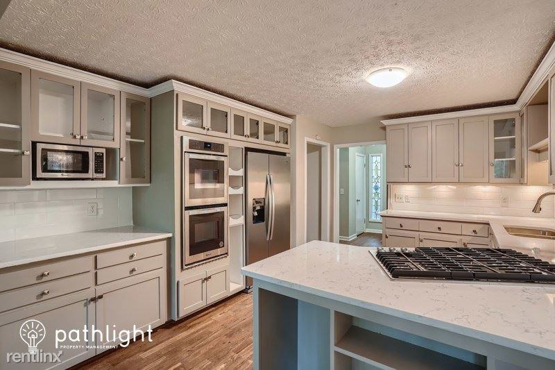 5200 Forest Mist Dr Se - Photo 3 of 17