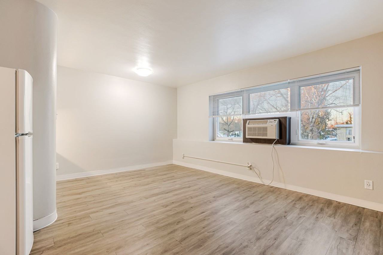 The Lee Apartments - Photo 4 of 25