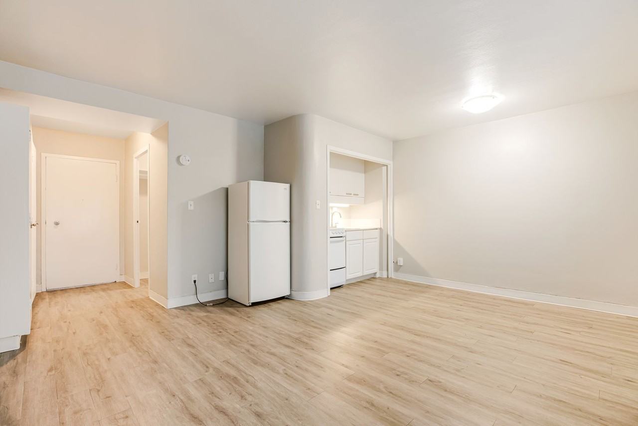 The Lee Apartments - Photo 5 of 25