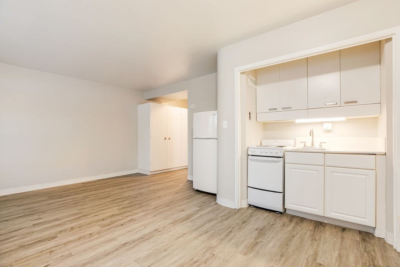 The Lee Apartments - Photo 6 of 25