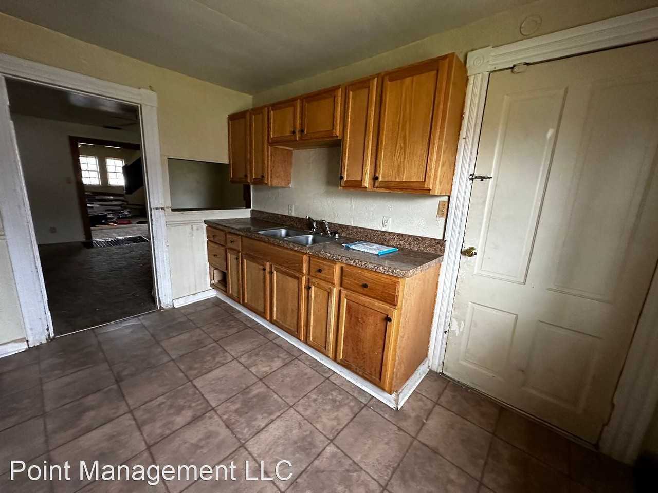 343 E. Prospect St - Photo 2 of 11