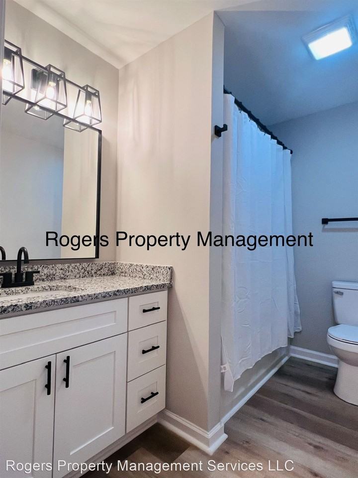 Beautiful Newly Renovated Apartments Near Downtown Raleigh - Photo 2 of 13