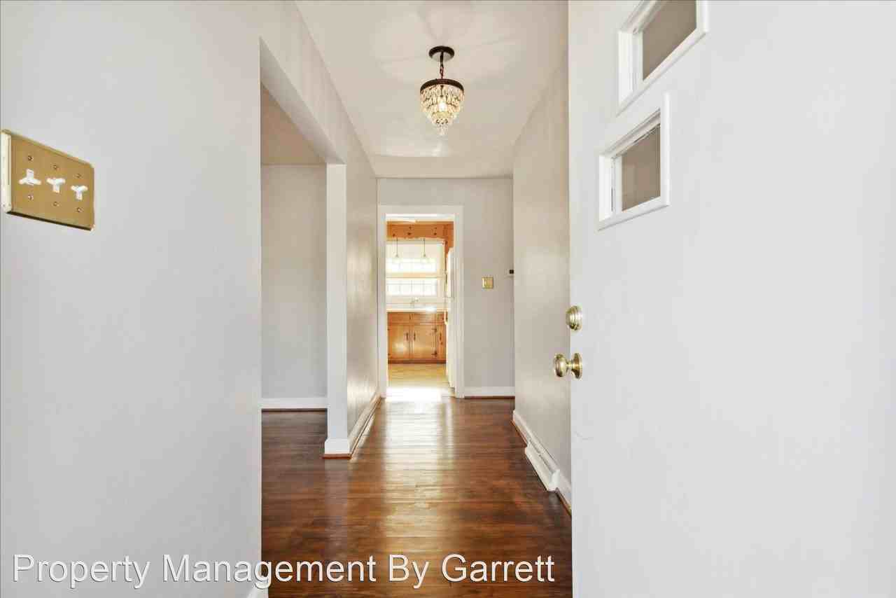 6 Frederick Dr - Photo 2 of 21