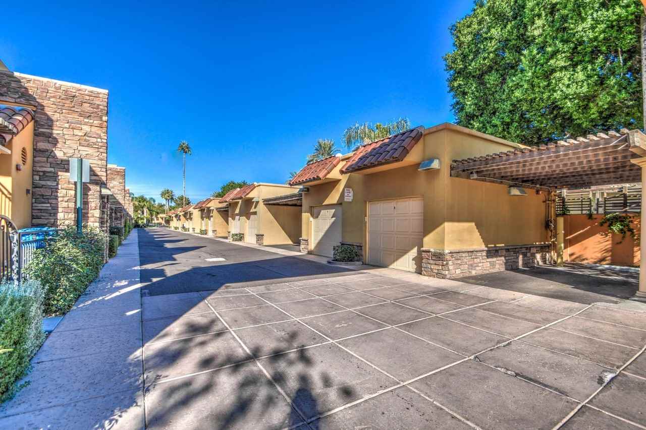 Valencia - Photo 3 of 50