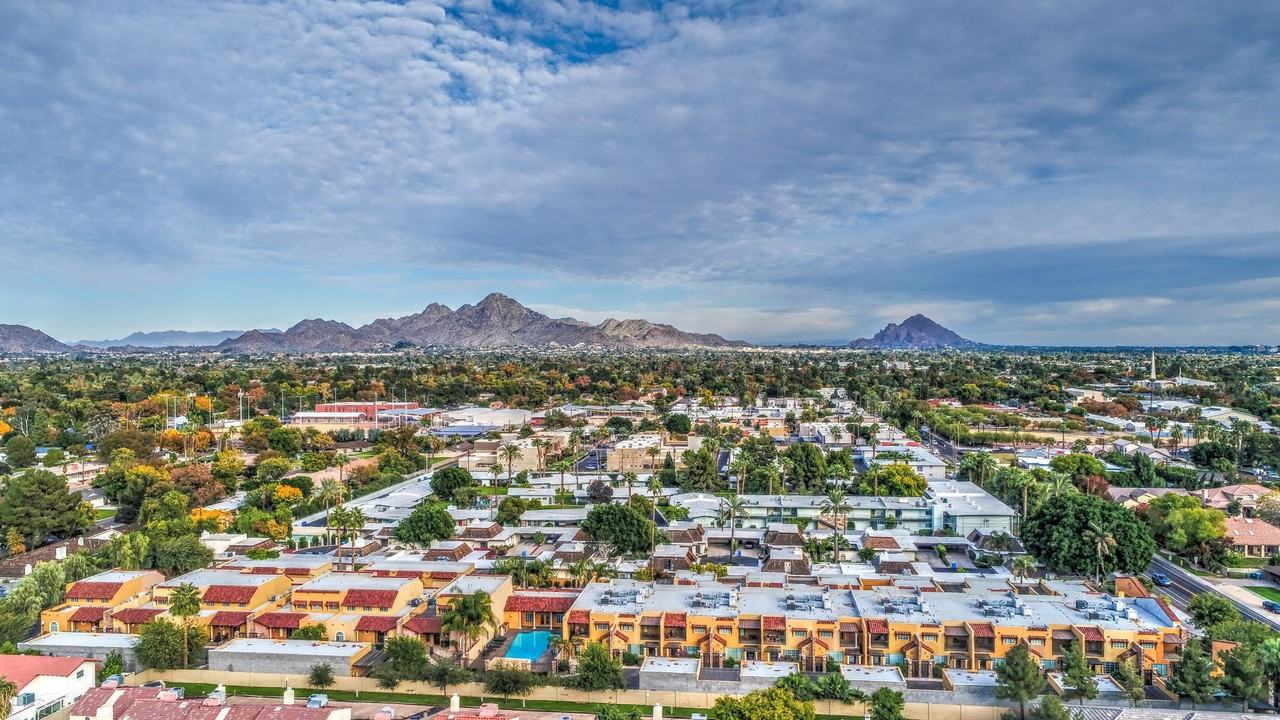 Valencia - Photo 5 of 50