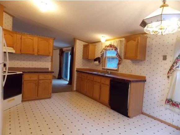 134 Chance Pond Rd - Photo 3 of 18