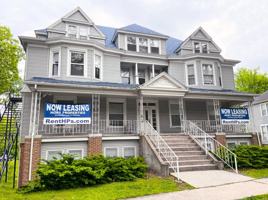 featured image of 1041 7th Street