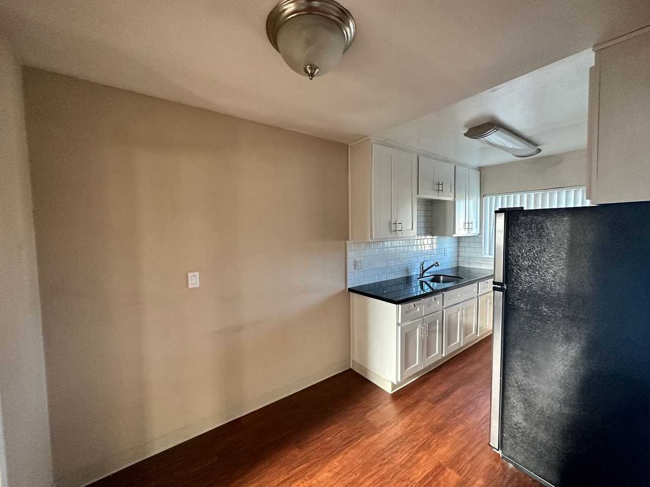 346 - 300 Dunster Dr - Photo 5 of 7
