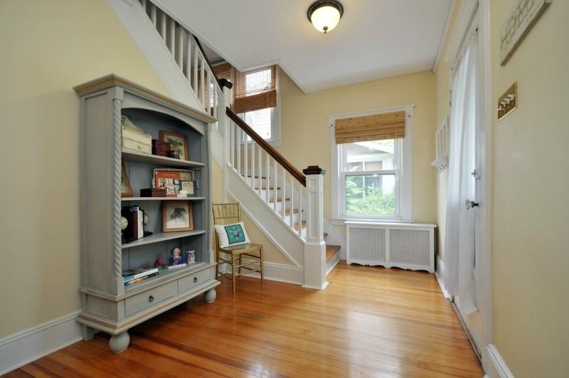 535 Hillcrest Ave - Photo 3 of 25