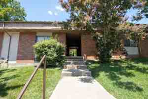 featured image of 201 W Ash St